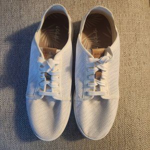 Olukai sneakers